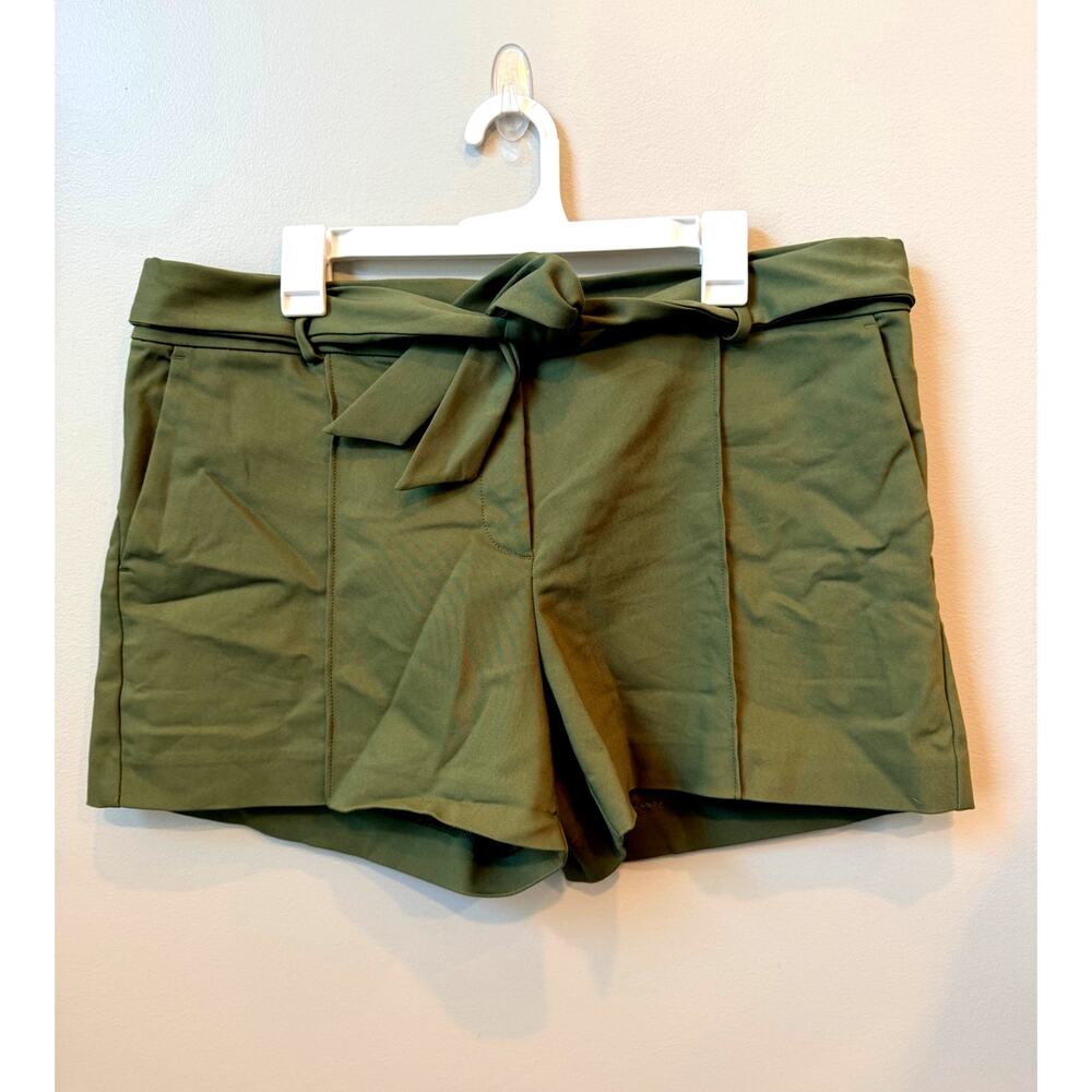 LOFT High Waisted Belted Pleated Shorts Olive Sage Green Size 14